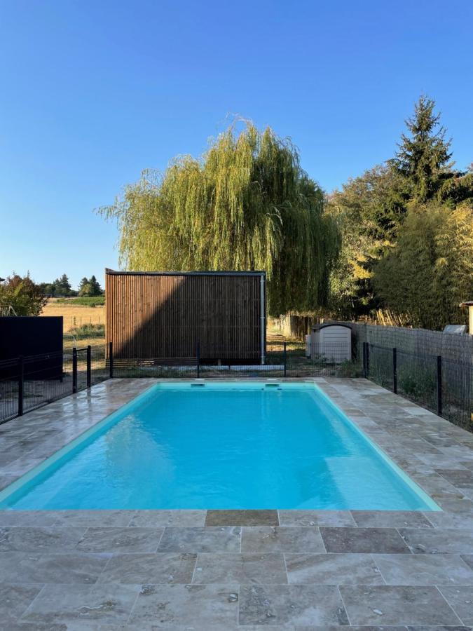 Grille Kub Villa Амбоаз Екстериор снимка